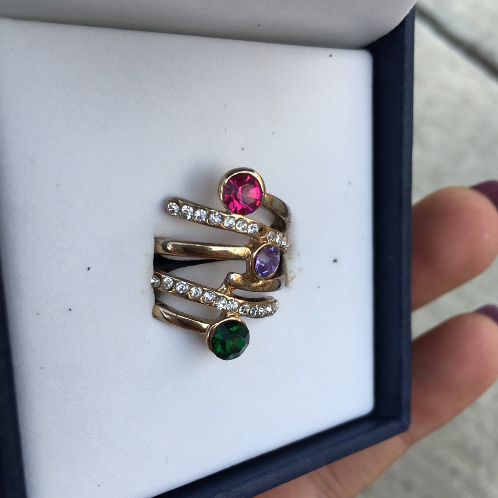 WOMENS RING - Picture 2 of 3
